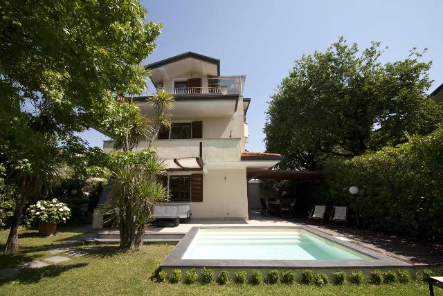 Villa in Via Tonini, Forte dei Marmi - Foto 1