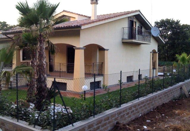 Villa a schiera in Via Olmata Tre Cancelli, Bracciano - Foto 1