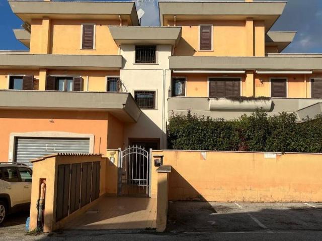 Trilocale in Via della Moletta, Ardea - Foto 1