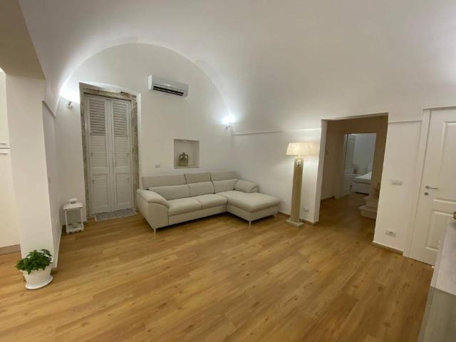 4-room flat in {3}, Via Luigi Settembrini 28 - Photo 1