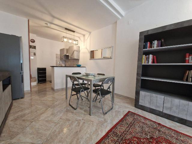 2-room flat in {3}, - Photo 1