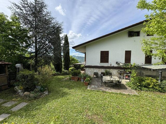 Mansion in Via della Selva 2, Vaiano - Photo 1