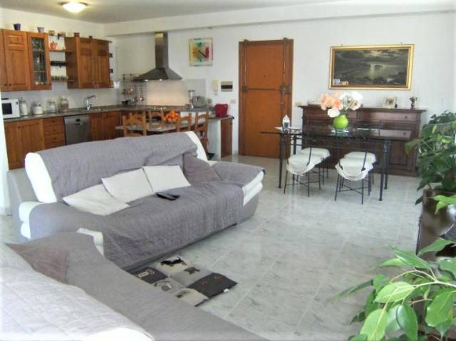 4-room flat, Chiusi - Photo 1