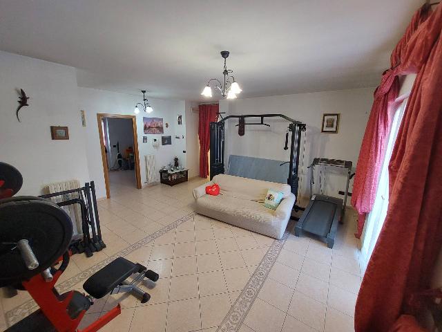 Apartament in Giacomo Leopardi, Roccafluvione - Photo 1