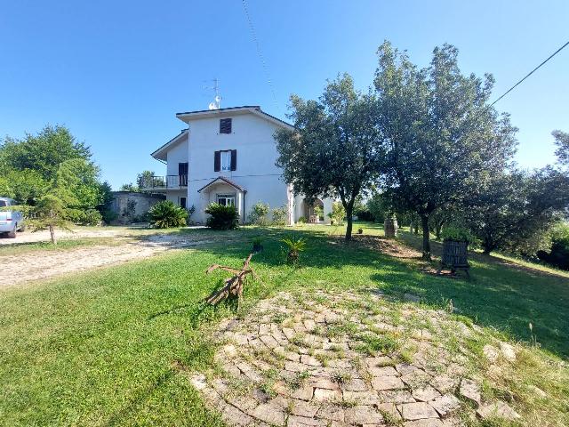 Casa indipendente in Contrada Collelungo 17, Acquaviva Picena - Foto 1