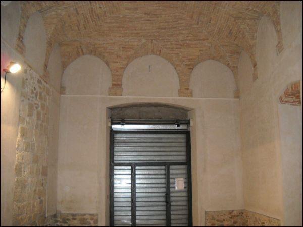 Negozio in Via Luigi Mercantini, Ascoli Piceno, {3} - Foto 1