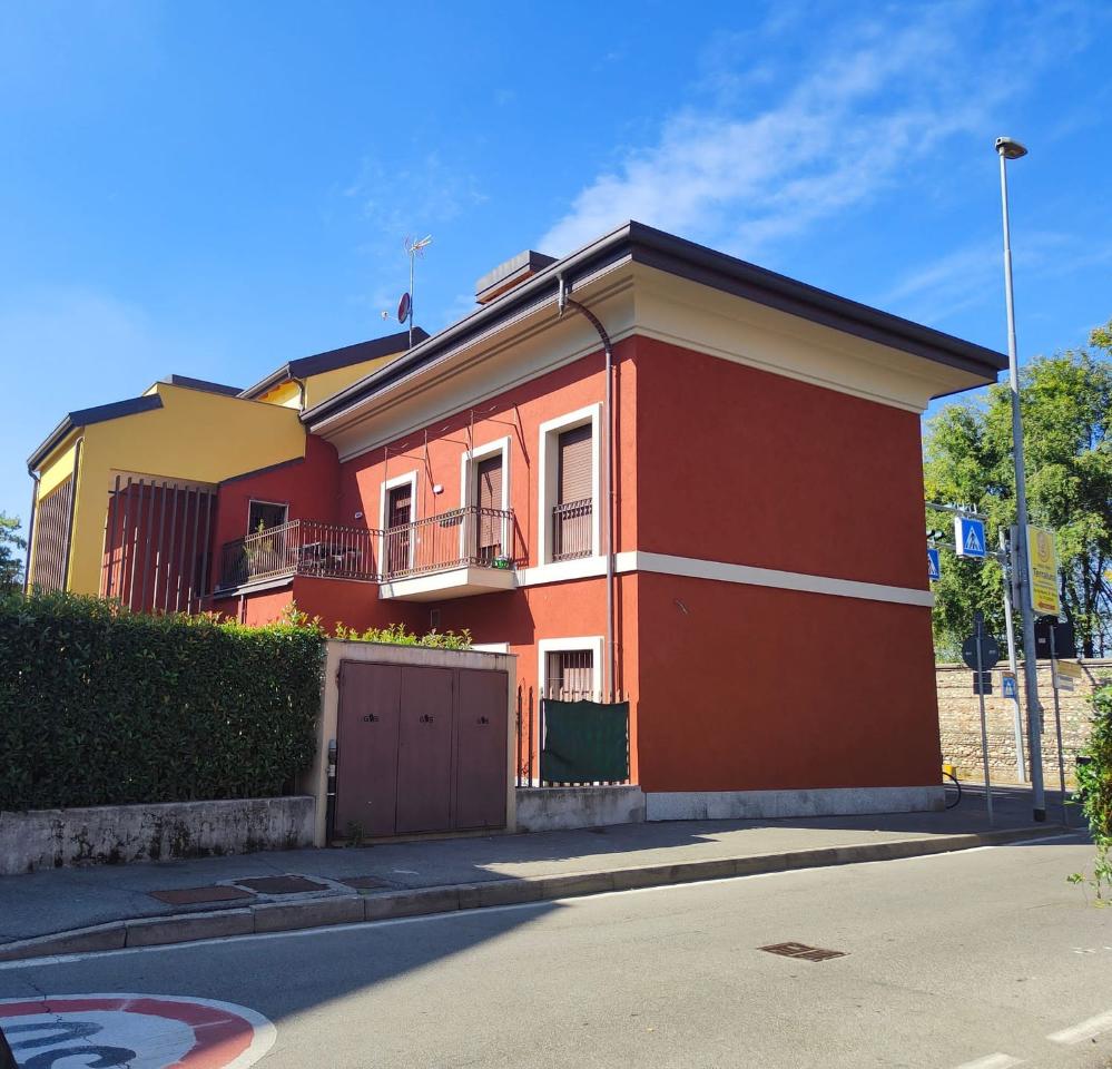 Villa a schiera in vendita a Monza