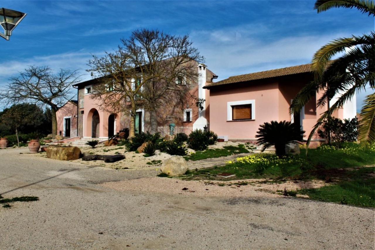 Villa in vendita a Uta