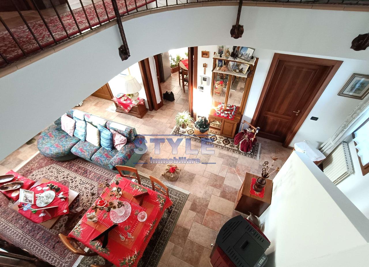 Villa bifamiliare in vendita a Campagna Lupia