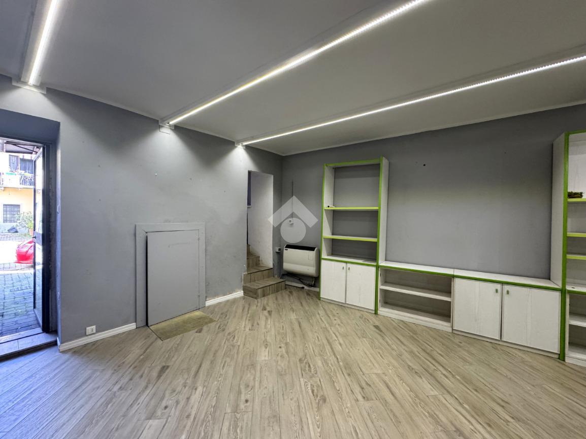 Negozio in Via Umberto I 42, Sant'Ambrogio Di Torino, {3} - Foto 2