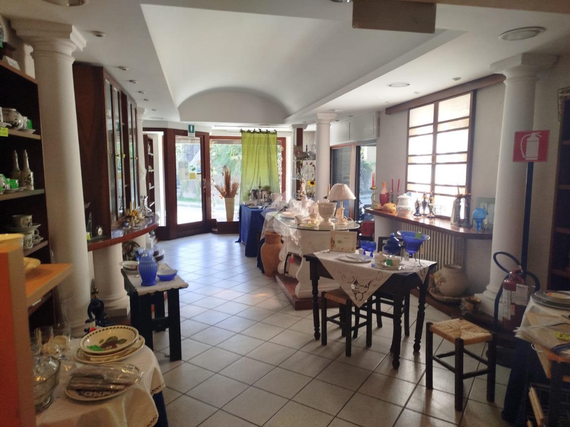 Negozio in Via Rosta 9, Buttigliera Alta, {3} - Foto 1