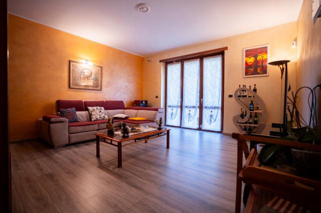 4-room flat in Via Juvenal 23, Pinerolo - Photo 1