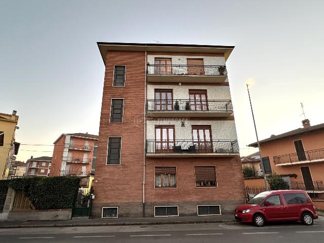 4-room flat in Viale Industria 3, Bra - Photo 1