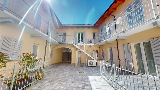 2-room flat in Via Umberto I 11, Bra - Photo 1