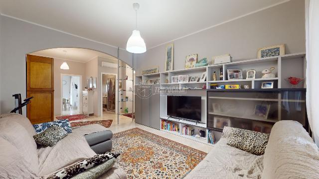 4-room flat in Via Silvio Pellico 5, Bra - Photo 1