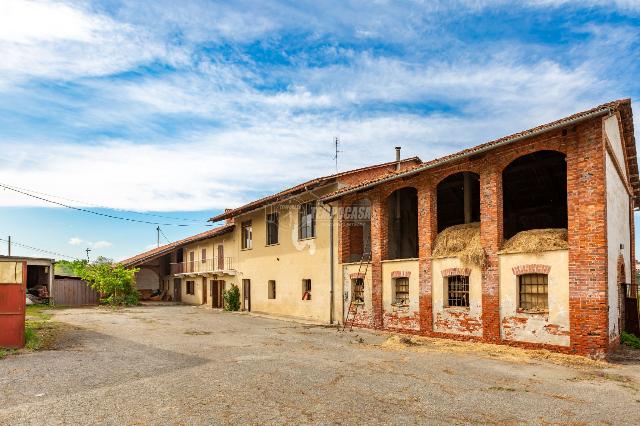 Cascina, Fossano - Photo 1