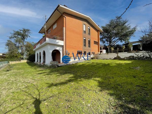 Villa plurifamiliare in vendita a Fonte Nuova