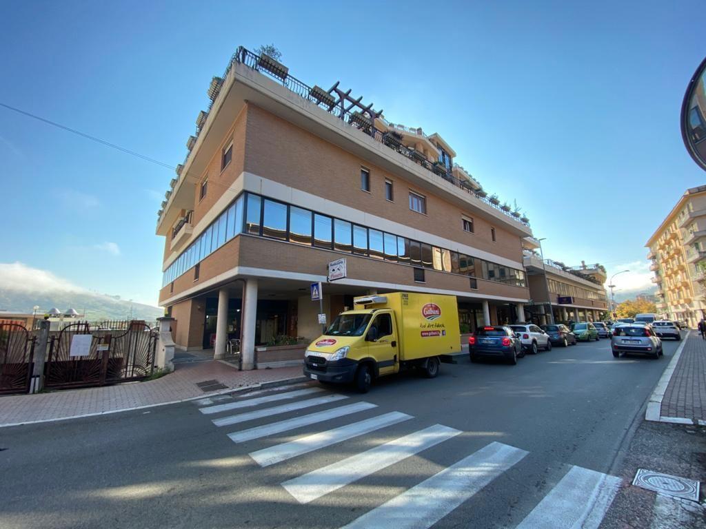 Ufficio in Corso Garibaldi Snc, Orte, {3} - Foto 2