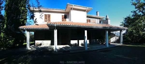 Villa in vendita a Civitella D'Agliano