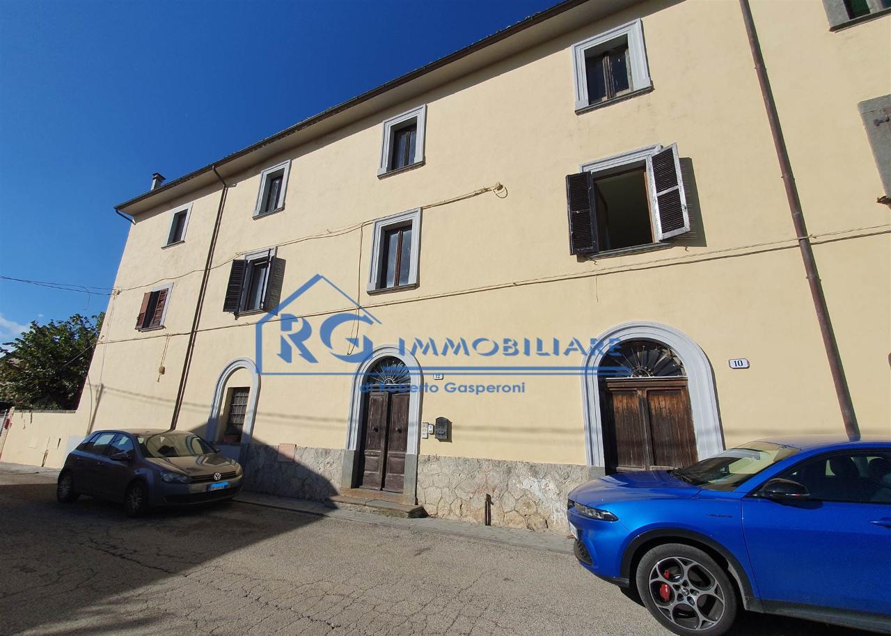 Appartamento in vendita a Castiglione In Teverina