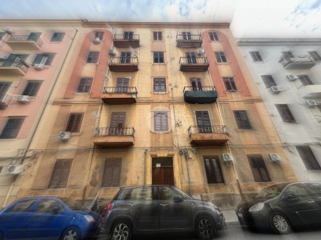 2-room flat in Via Cardinale Tomasi 14, Palermo - Photo 1