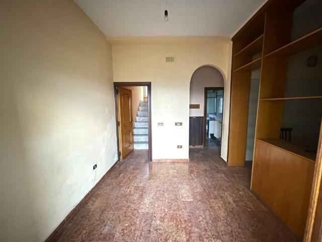 4-room flat in {3}, - Photo 1