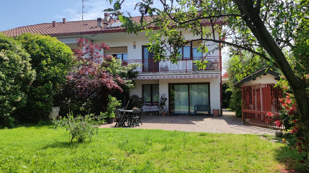 Villa unifamiliare in vendita a Lurago Marinone