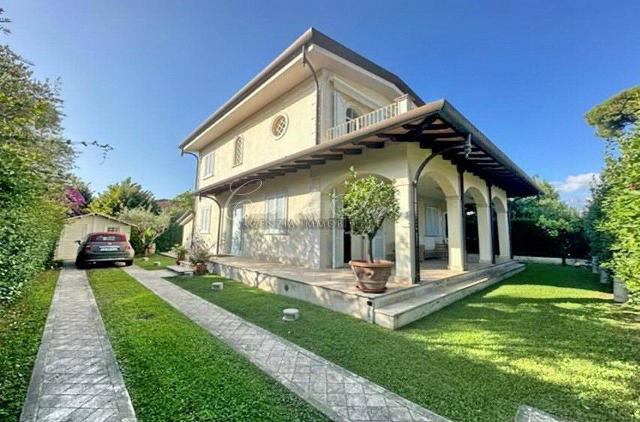 Villa in Via Carlo del Prete, Forte dei Marmi - Foto 1