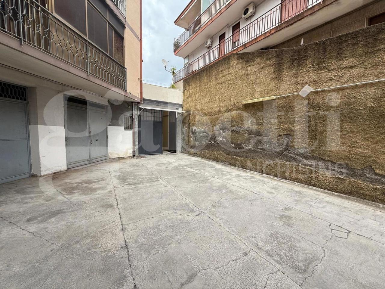 Magazzino in Via della Zagara  28, Misterbianco, {3} - Foto 2