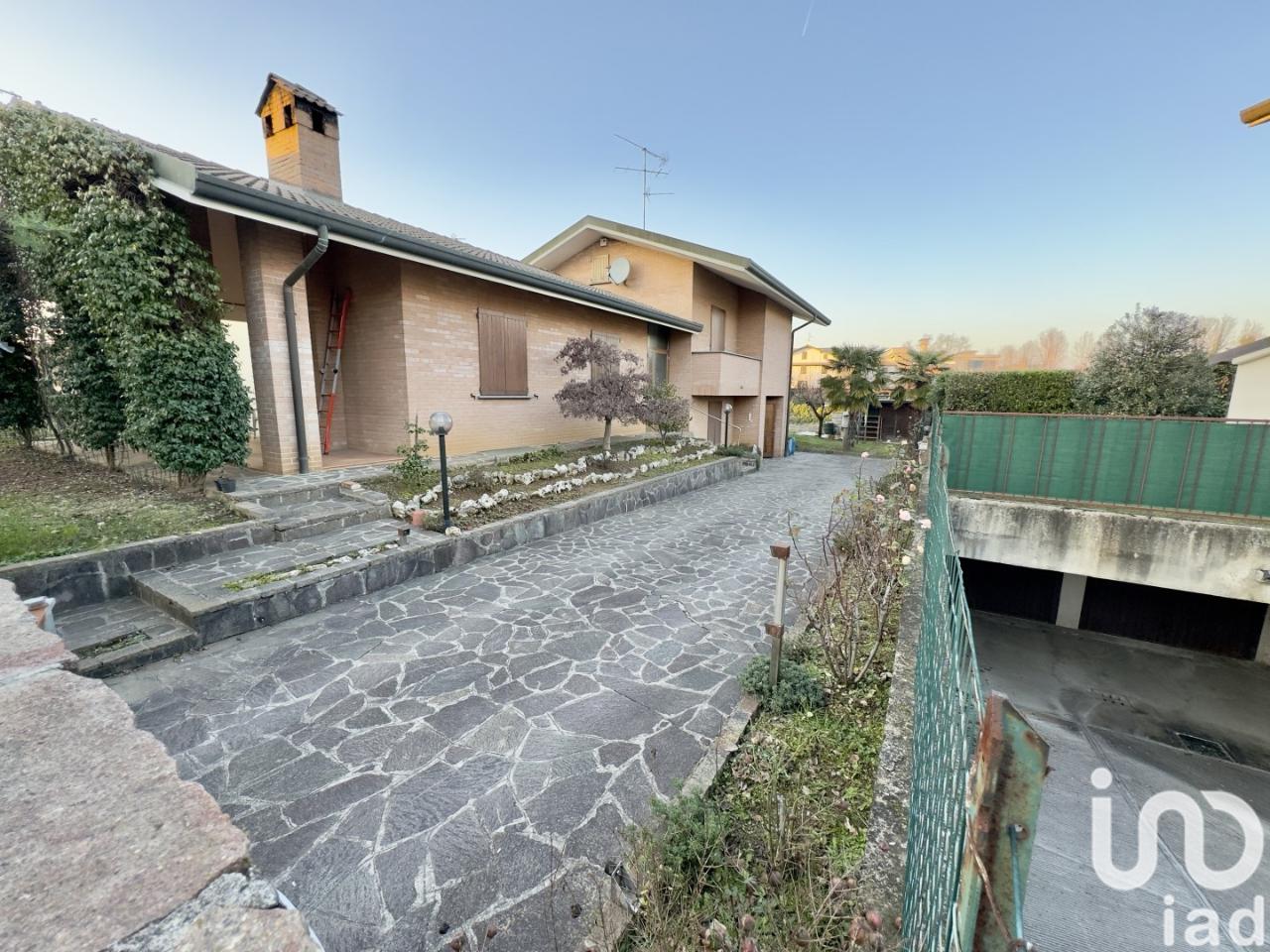 Villa in vendita a Triuggio
