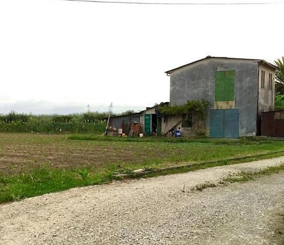 Country house or cottage, Lucca - Photo 1