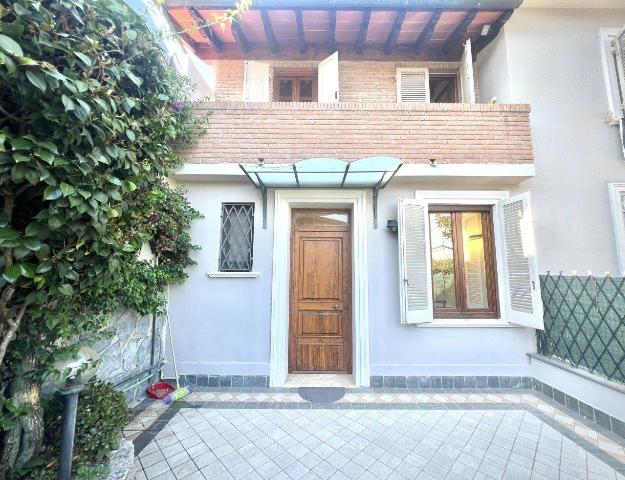 Terraced house in Via Oleificio, Viareggio - Photo 1