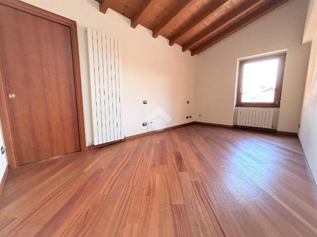 2-room flat in Via Luigi Gamba 37, Curno - Photo 1