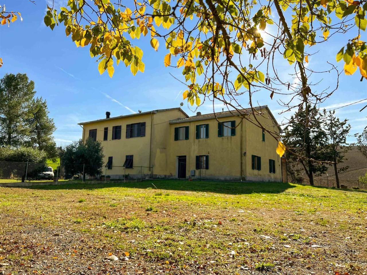 Casa colonica in vendita a Montecatini Val Di Cecina