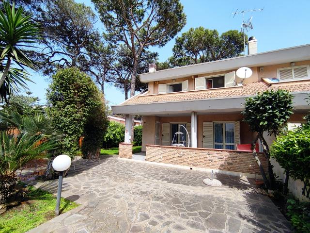 Villa in Via Arno  40e, Anzio - Foto 1