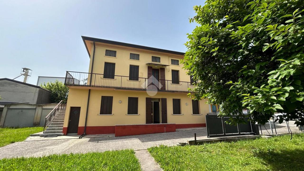 Casa indipendente in vendita a Caneva