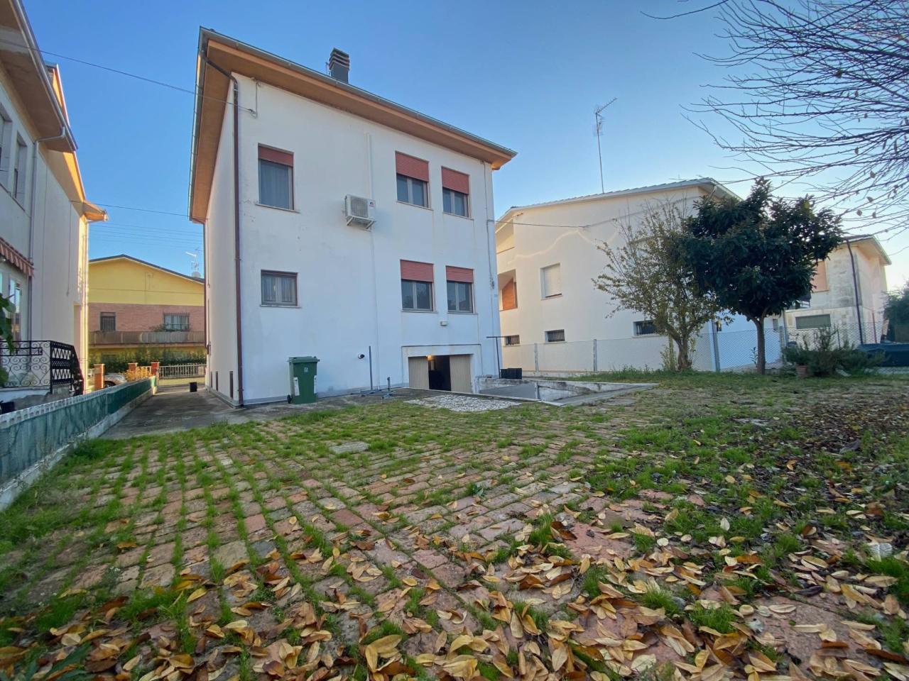 Casa indipendente in vendita a Bondeno