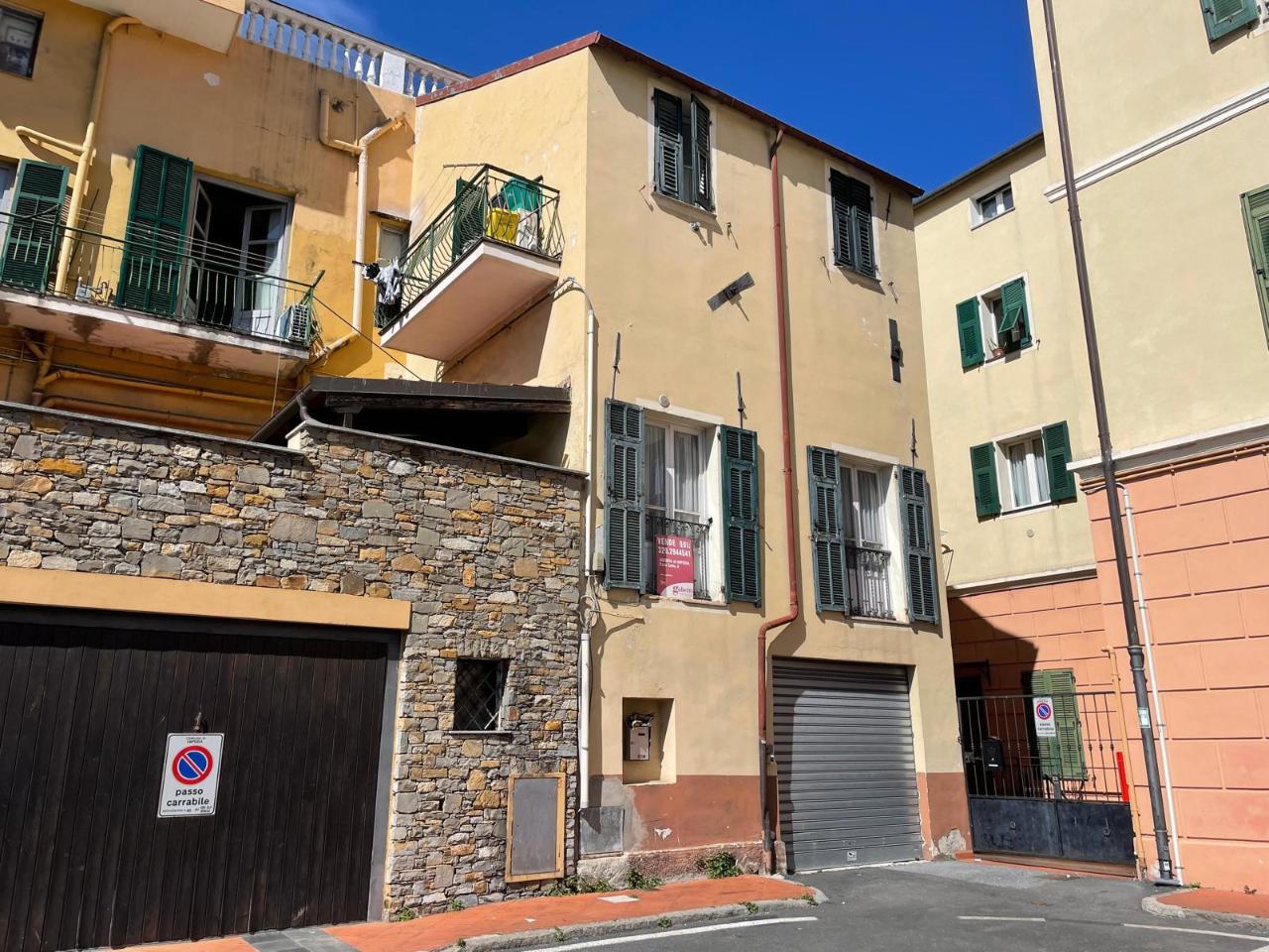Magazzino in Piazza Goito Snc, Imperia, {3} - Foto 1