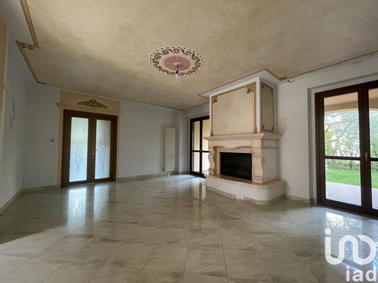 Villa in affitto a Arezzo