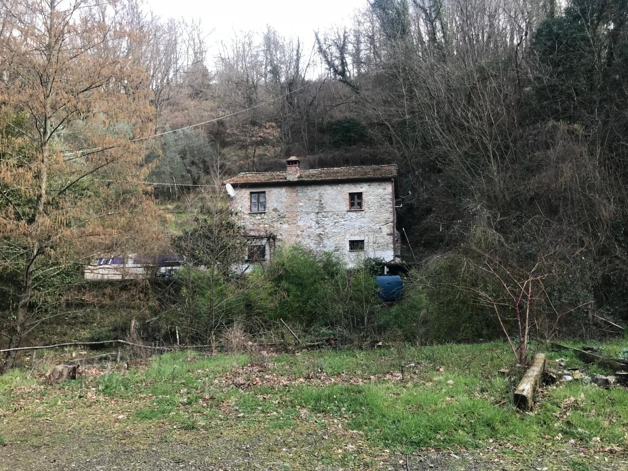 Casa indipendente in vendita a Santo Stefano Di Magra