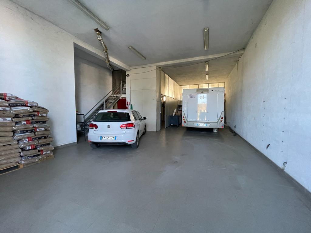 Capannone in , Aulla, {3} - Foto 2
