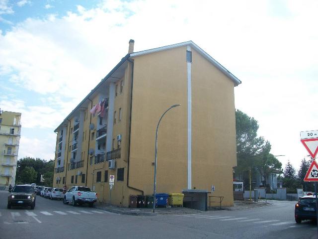 Geschäft, Lanciano - Foto 1