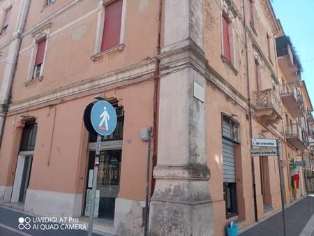 Geschäft in Via Luigi De Crecchio, Lanciano - Foto 1