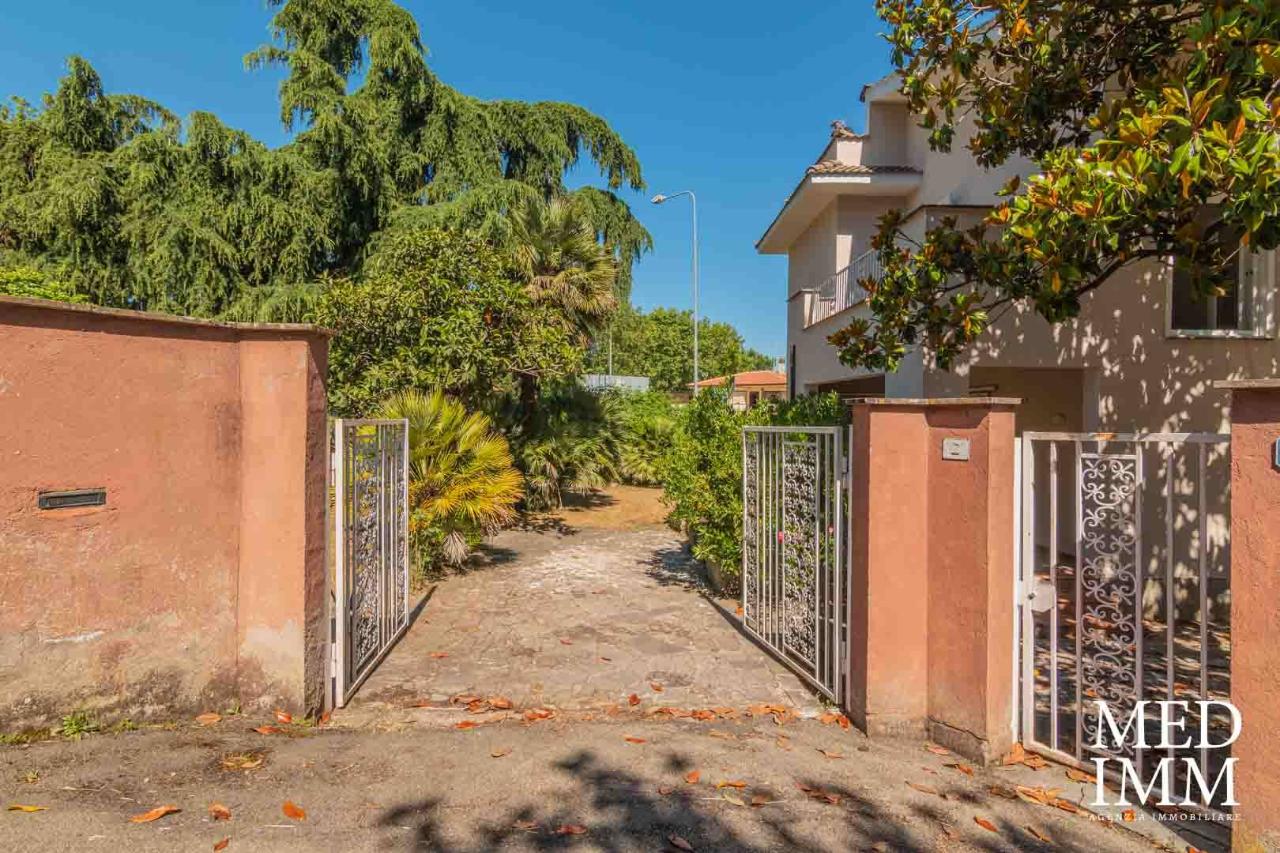 Villa bifamiliare in vendita a Vetralla