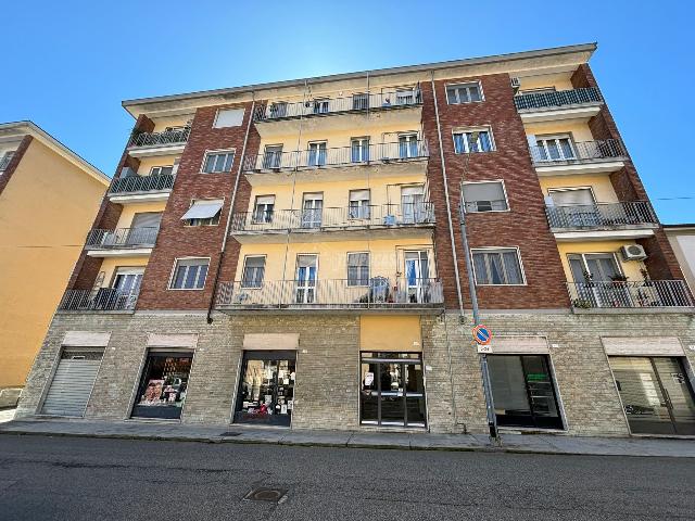 Vierzimmerwohnung in Via Bligny, Casale Monferrato - Foto 1