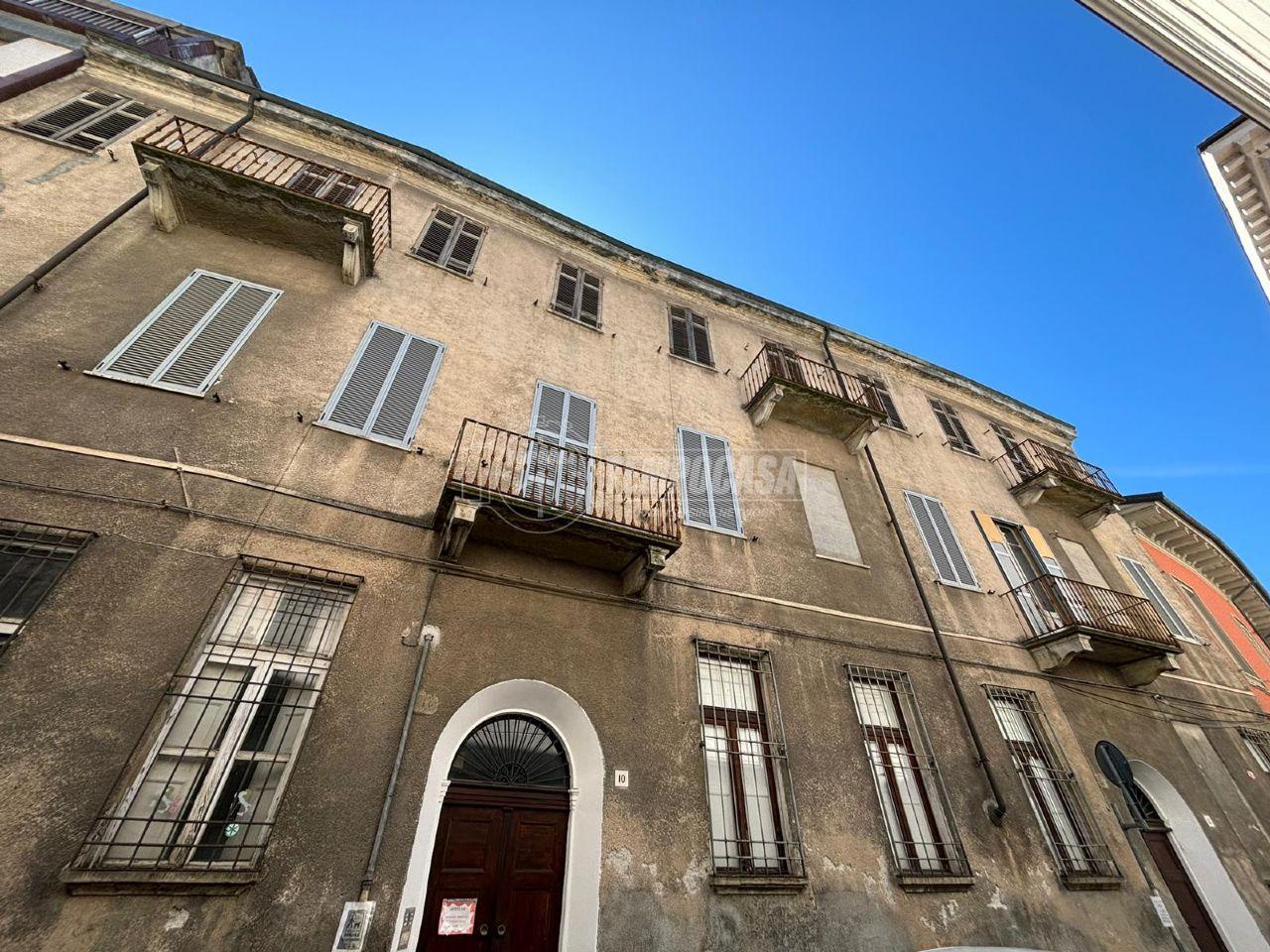 Palazzo in vendita a Casale Monferrato