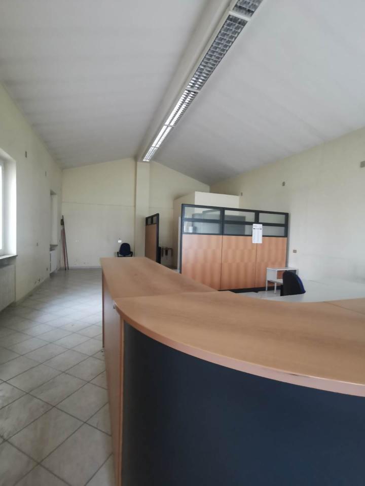 Ufficio in , Piacenza, {3} - Foto 2