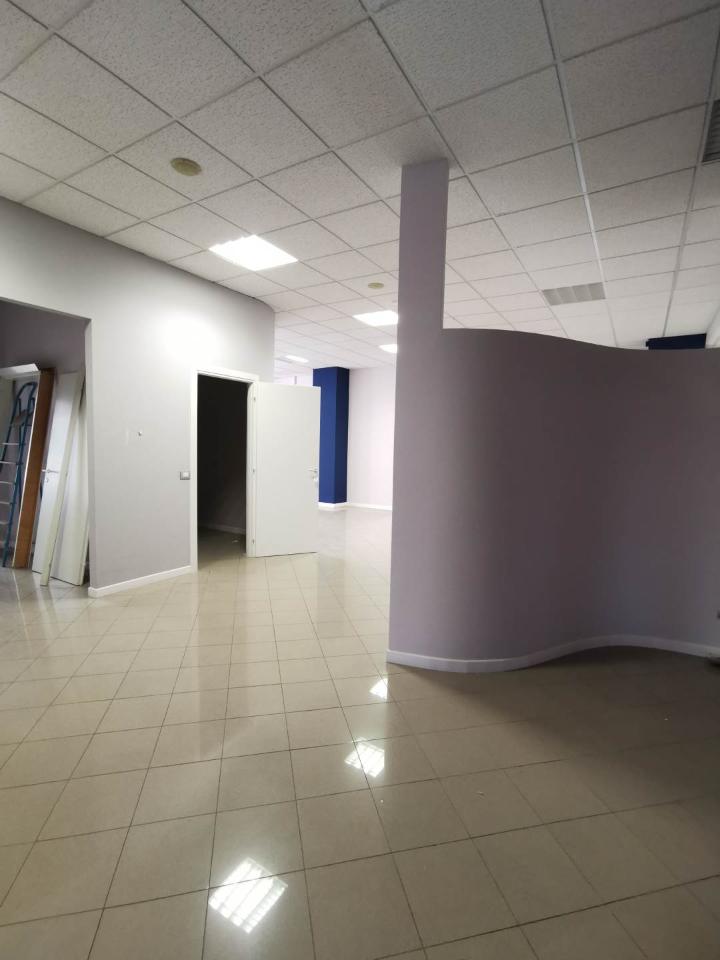 Ufficio in , Piacenza, {3} - Foto 2