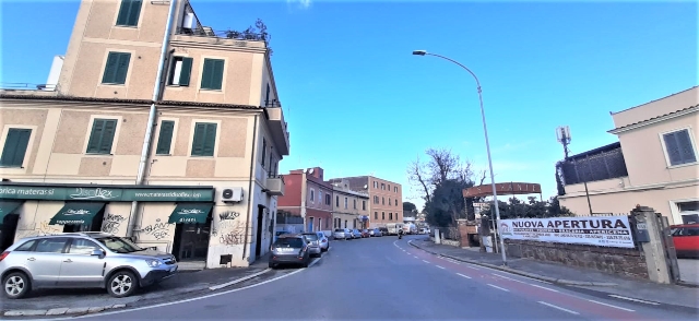 Shop in Via Tuscolana, Roma - Photo 1