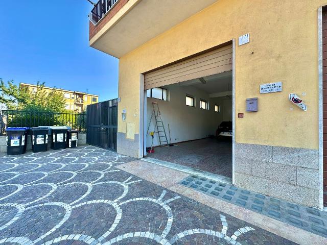 Shop in Via Roberto Paribeni, Roma - Photo 1